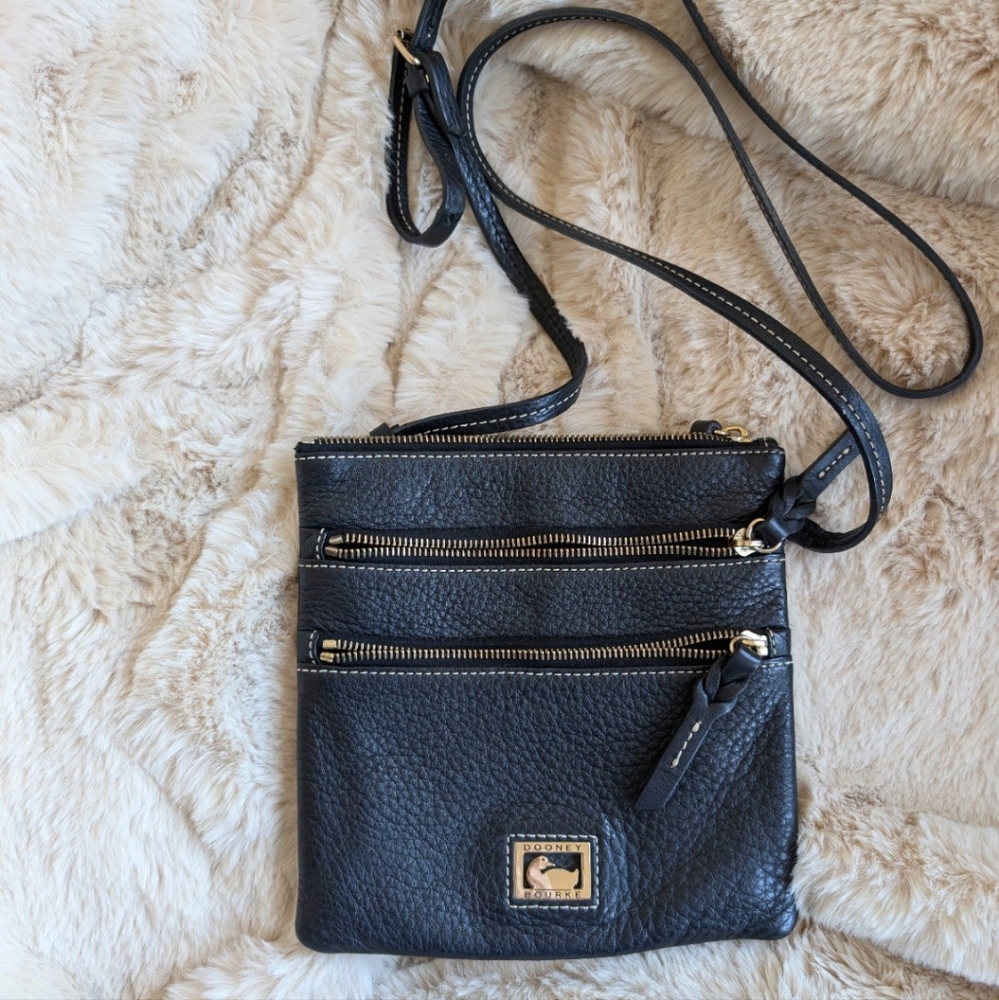 Black Dooney Crossbody Purse